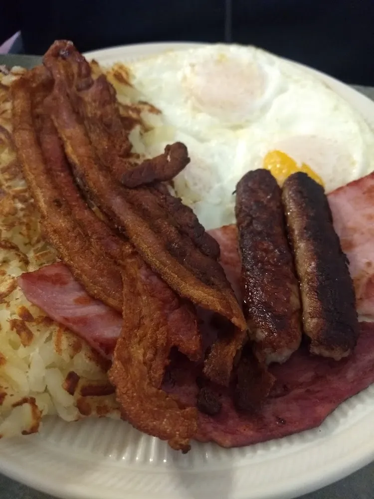 4 Meat Lover's Breakfast